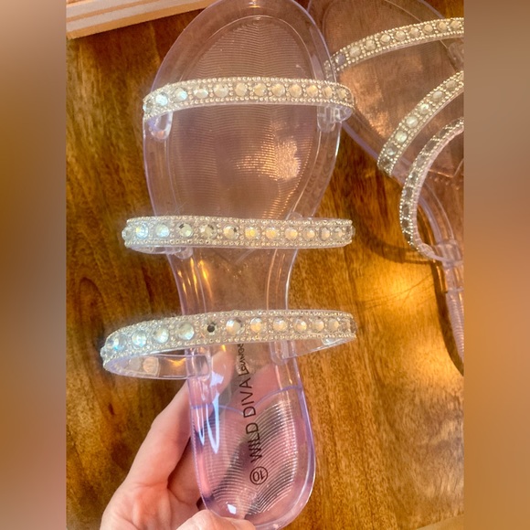 Clear Jelly Flats with Bling - Picture 3 of 3
